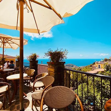 Sdraiati - - Bed & Breakfast Pollica